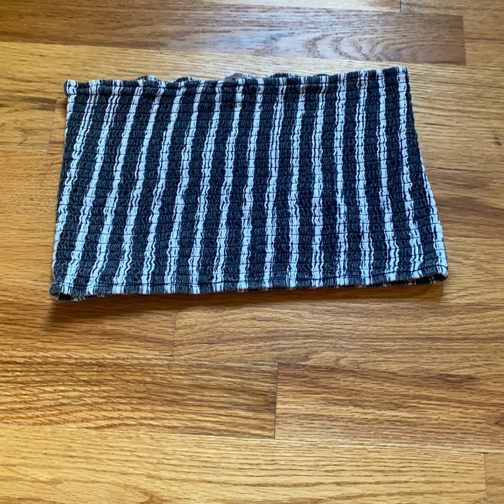 Black and white tube top